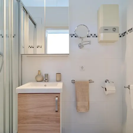 Marx - Stilvolles Studio-apartment Im Stadtzentrum - Ideal Fuer Paare & Geschaeftsreisende, Gratis Wlan Apartment Trier